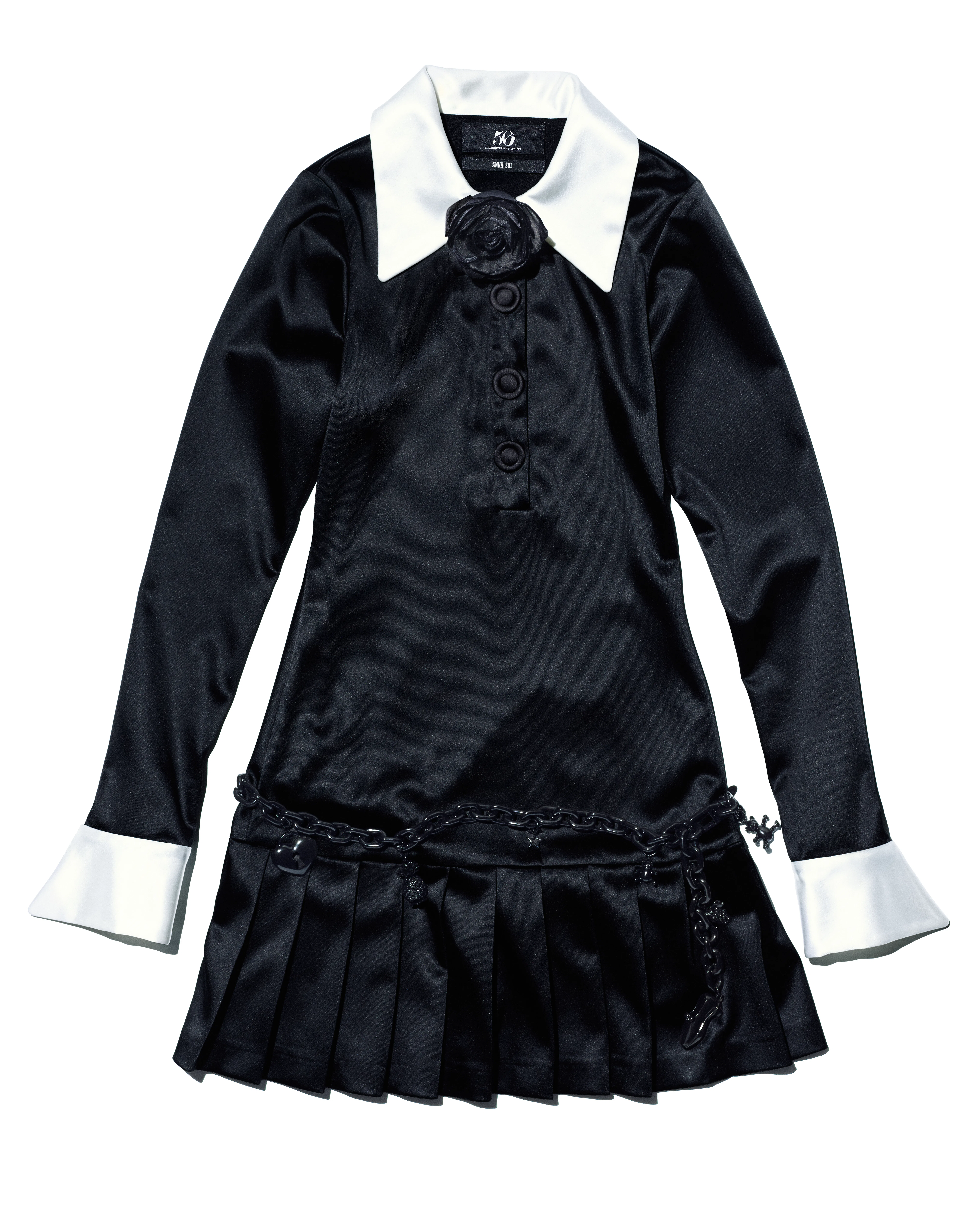 ZARA×ANNA SUI ワンピース Rosalía Made A Fluffy Daybed For Zara's 50th Anniversary Collection