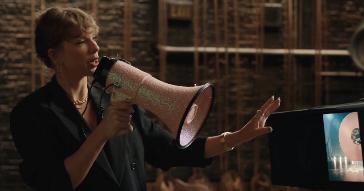 Taylor Swift Pokes Fun At Herself In New 'Showgirl' Commercial