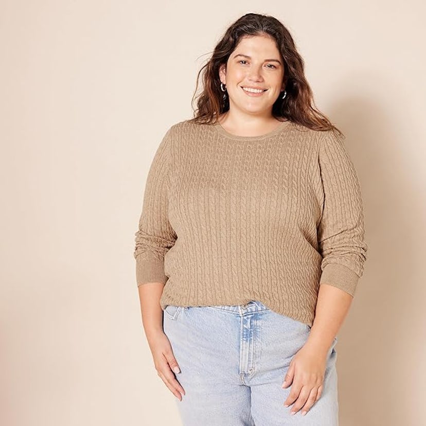 Amazon Essentials Long-Sleeve Cable-Knit Crewneck Sweater