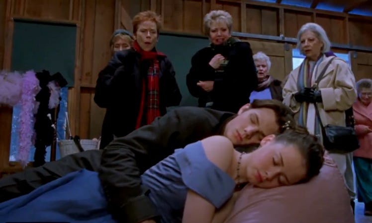 Jared Padalecki and Alexis Bledel were really asleep in one 'Gilmore Girls' scene.