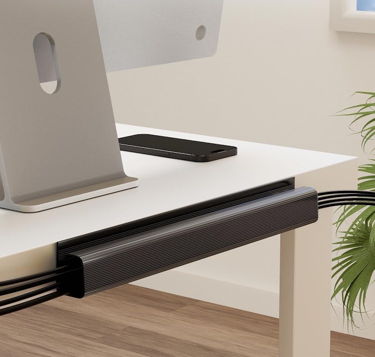 EVEO Under-Desk Cable Management Kit (6-Pack)