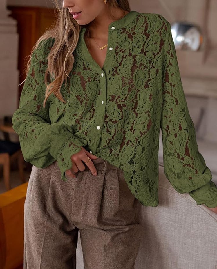 PRETTYGARDEN Lace Blouse