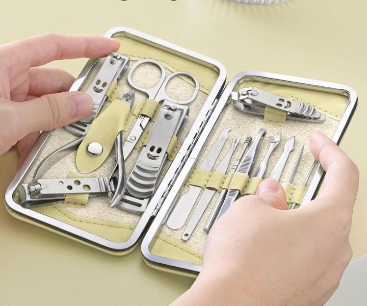 H&S Manicure Set (14 Pieces)