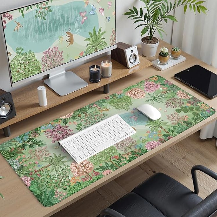 iCasso Spring Desk Mat