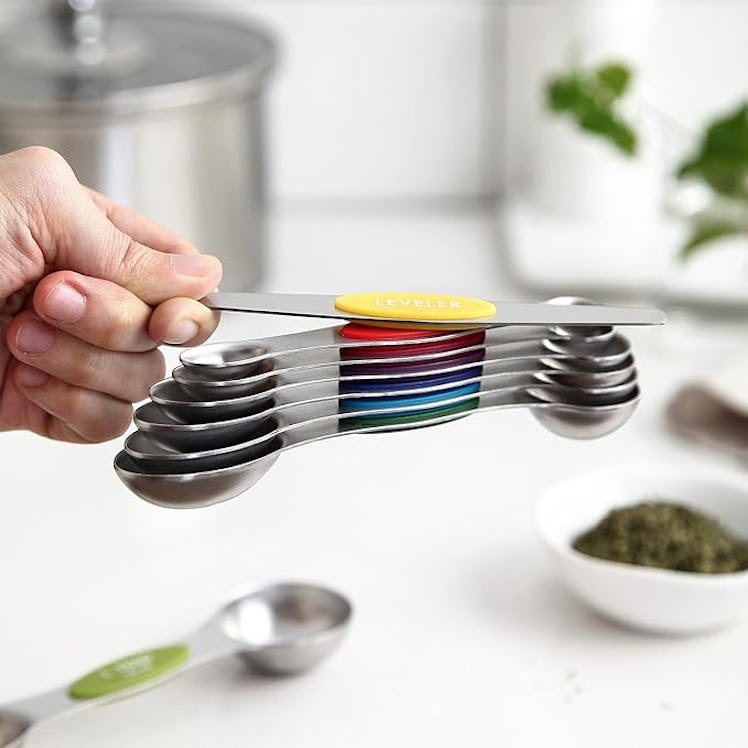 Spring Chef Stainless Steel Magnetic Measuring Spoons Set