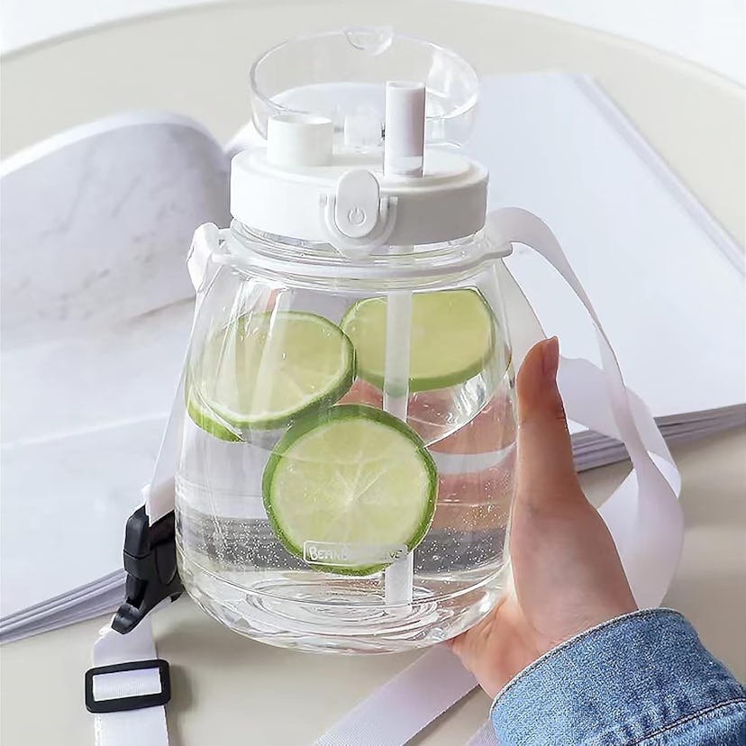 MOIOIBE Clear Water Bottle