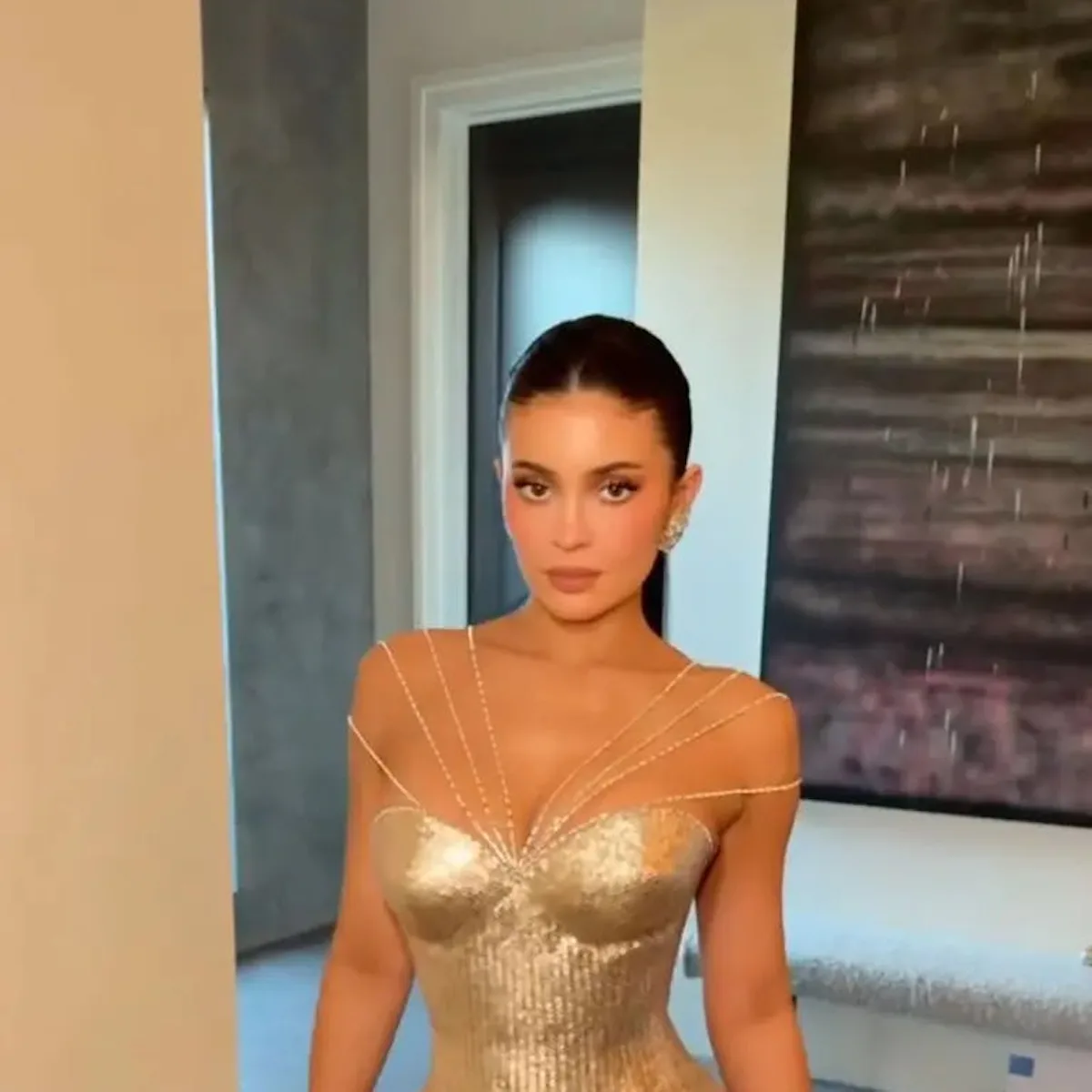 Kylie Jenner & Timothe Chalamet Take the 2026 Golden Globes in Awards-Worthy Looks Kylie Jenner & Timothe Chalamet Take the 2026 Golden Globes in Awards-Worthy Looks