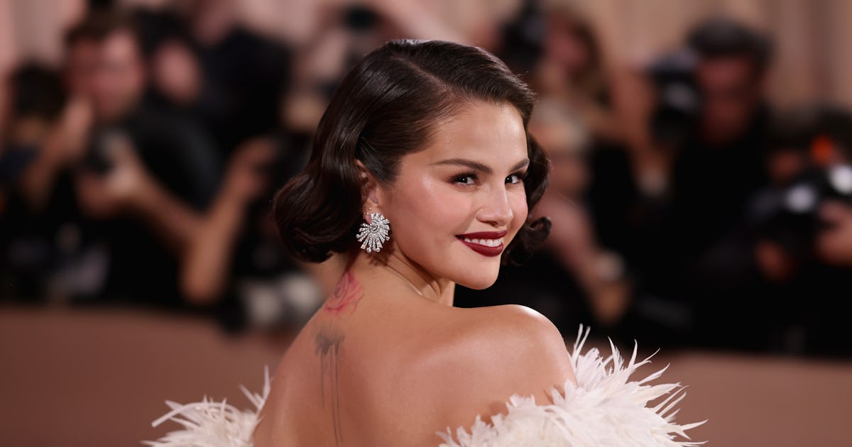 Selena Gomez, Kate Hudson, & More Of The Best-Dressed Stars At The Golden Globes