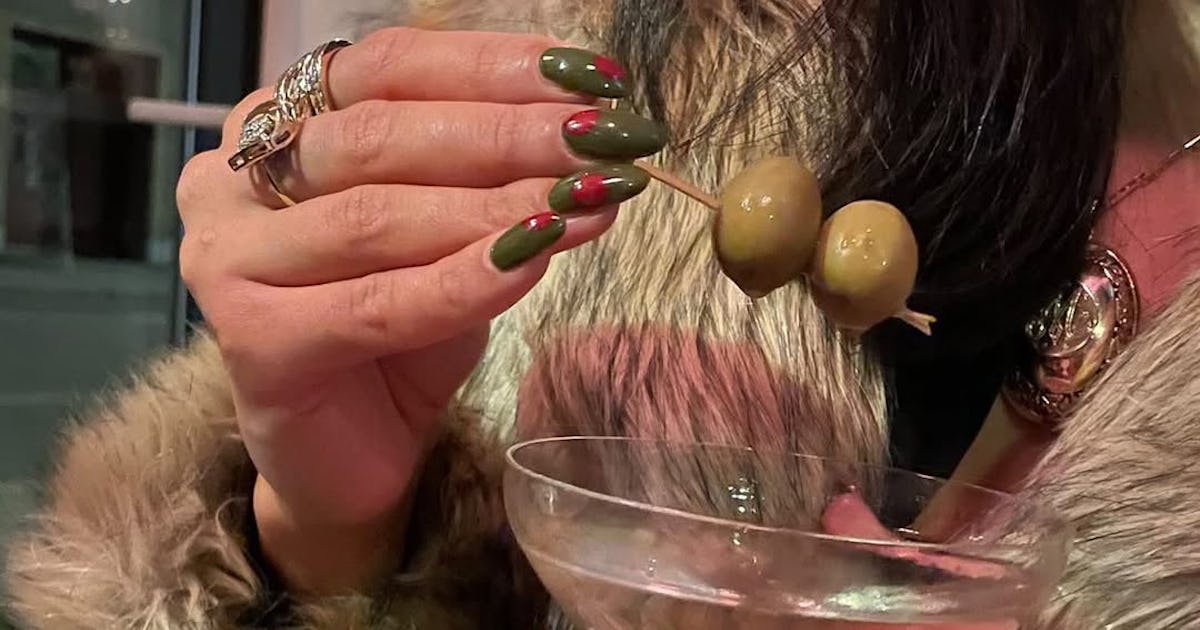Sweet Manicures Are Out - Olive Nails Are Starting A Savory Mani Era