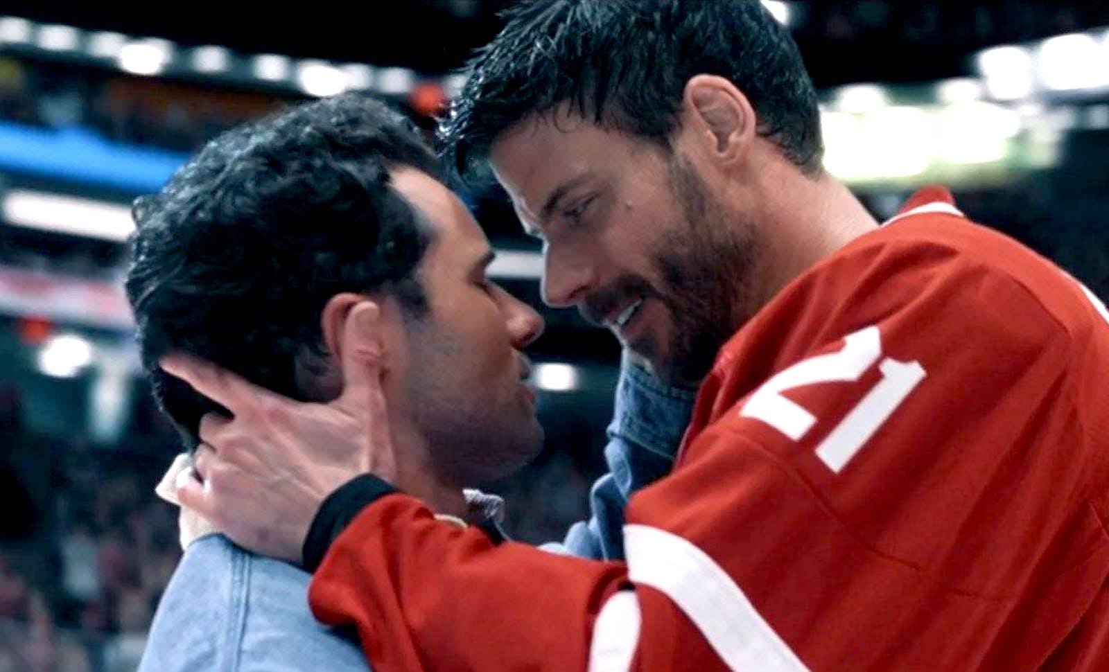 François Arnaud details how the 'Heated Rivalry' crew tried to fix a plot hole in the show's timelin...