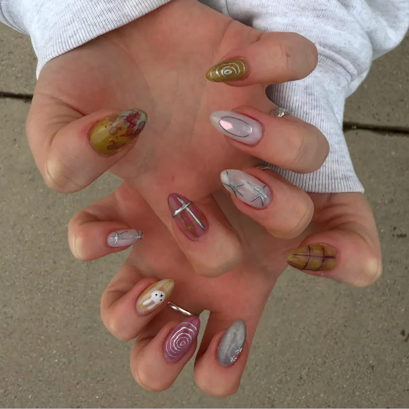 mismatched nail designs