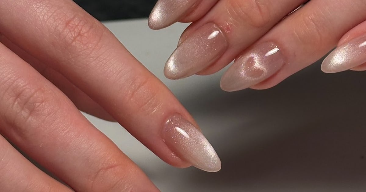 9 Cat-Eye Heart Manicure Ideas & A Tutorial