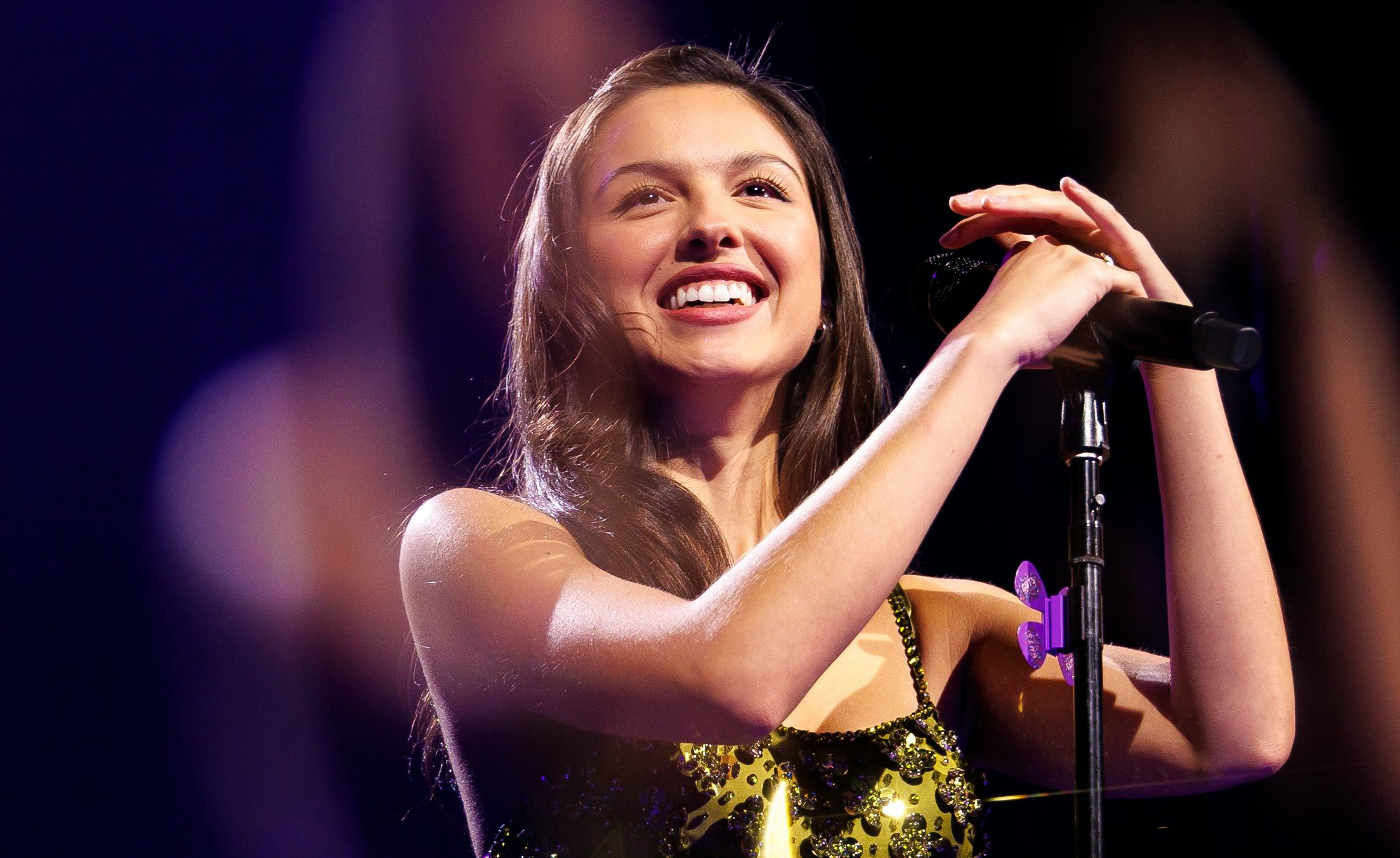 Olivia Rodrigo’s Persimmon Mini Gave A Taste Of 2026’s Top Color Trend