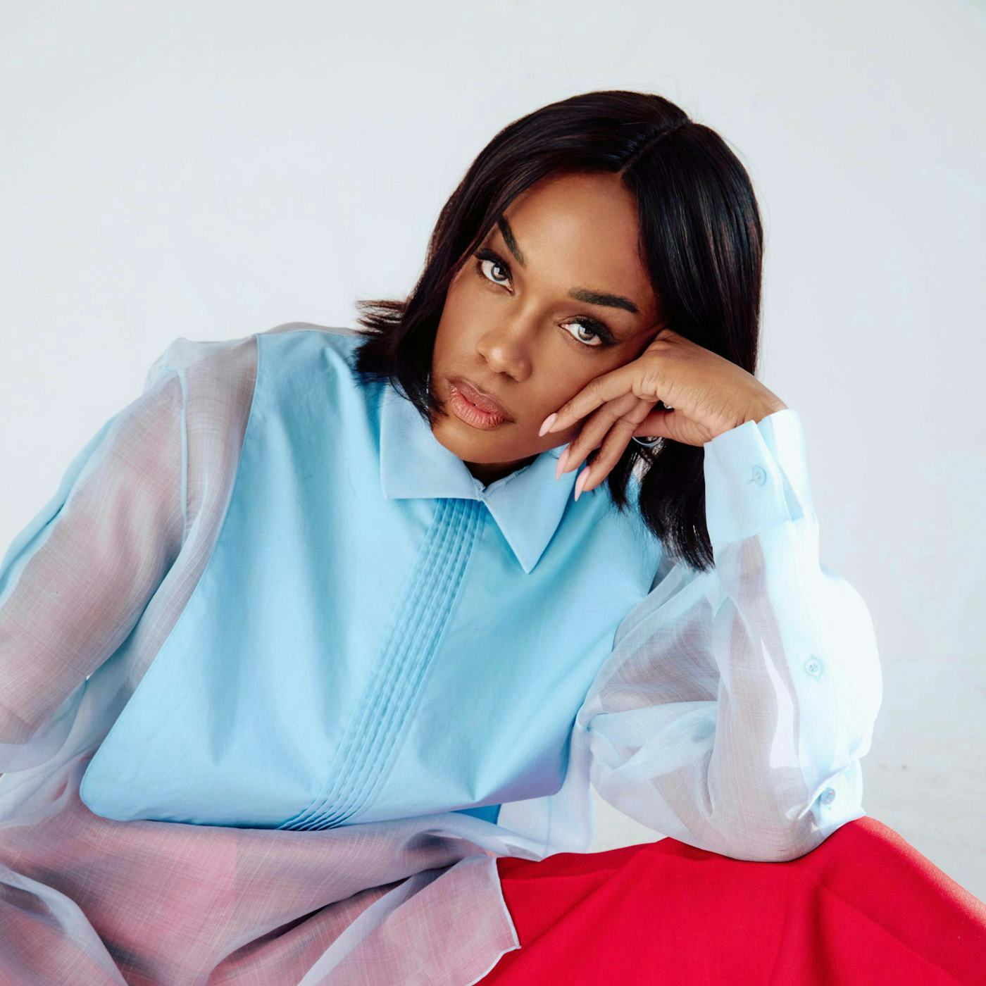 Frances Turner Is Dropping A Bombshell