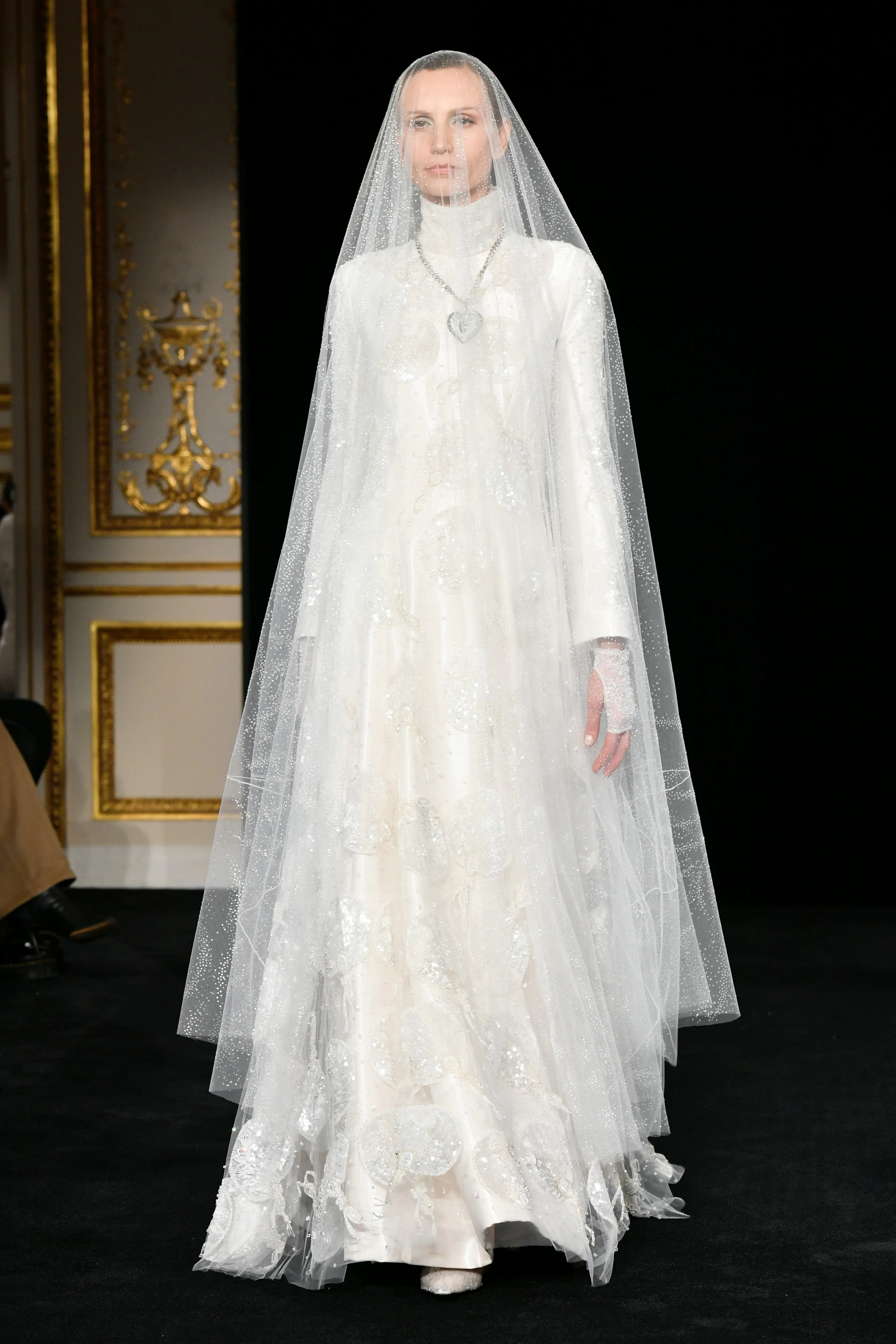 Armani Privé Couture Spring 2026 Turns the Page on a New Era