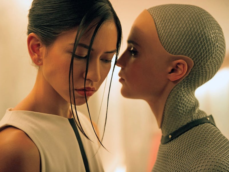 Sonoya Mizuno and Alicia Vikander in Ex Machina
