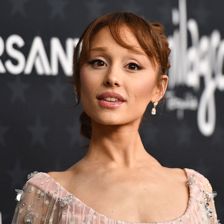 The 2026 Critics Choice Awards' best beauty moments, from Ariana Grande to Leighton Meester.