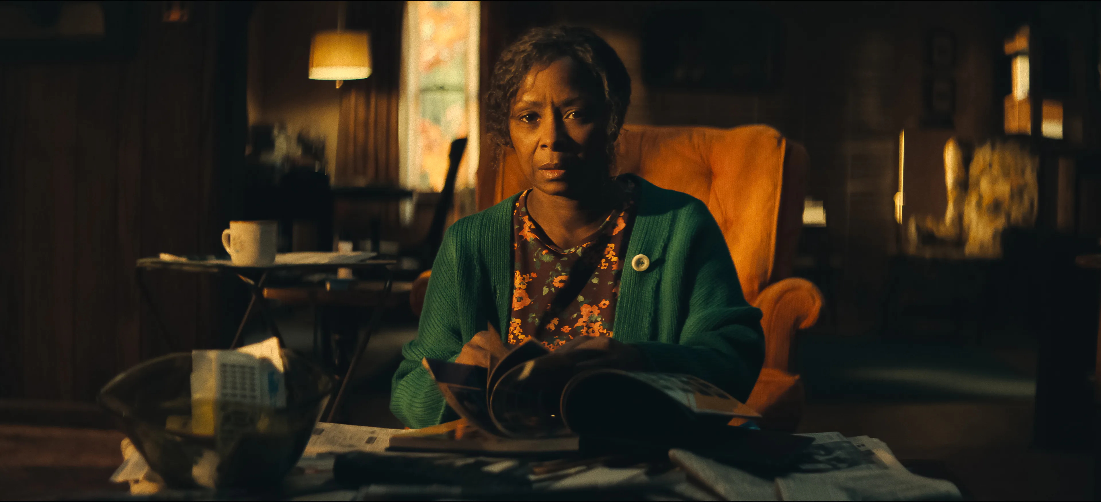 Crystal Fox as Alice in Netflix's His & Hers. Photo via Netflix