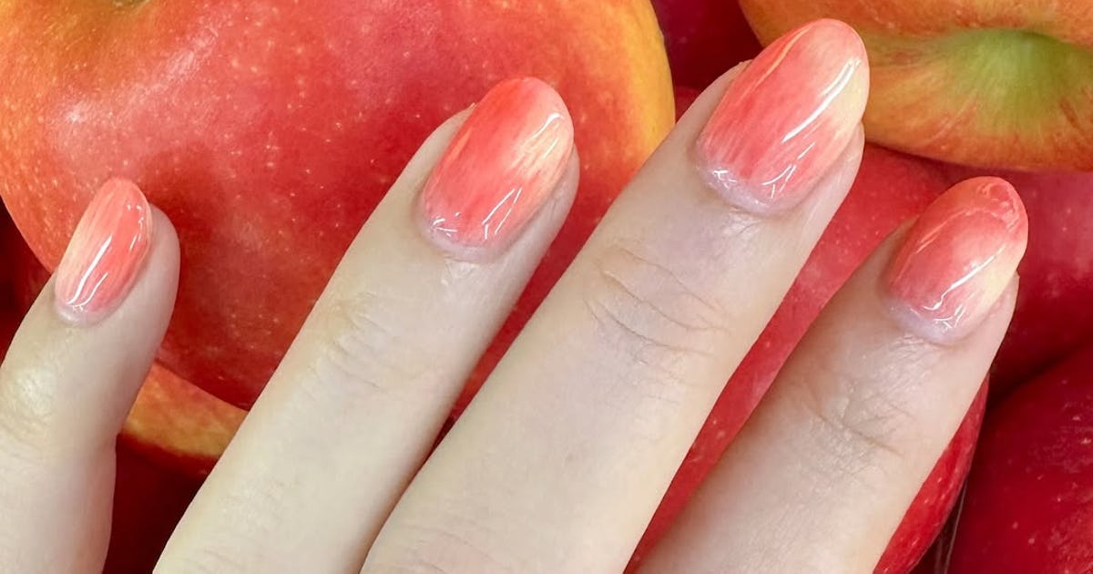 Omakase Designs, Fruit Peel Nails, & More K-Beauty Mani Trends To Know