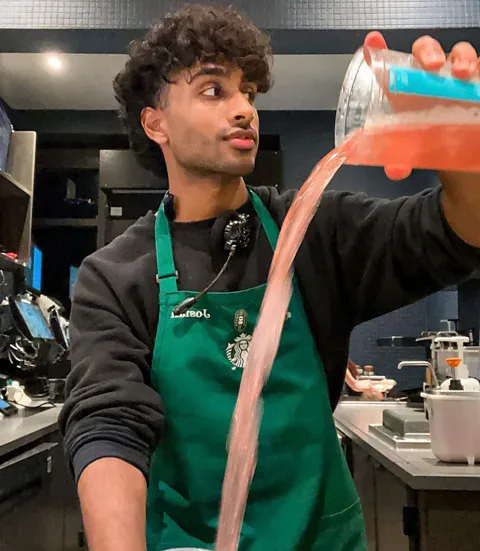 Starbucks Global Creator Josiah Varghese Tracks His Weekly Screen Time