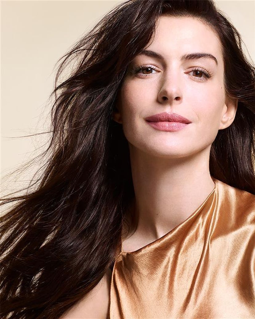Anne Hathaway's gold cutout gown