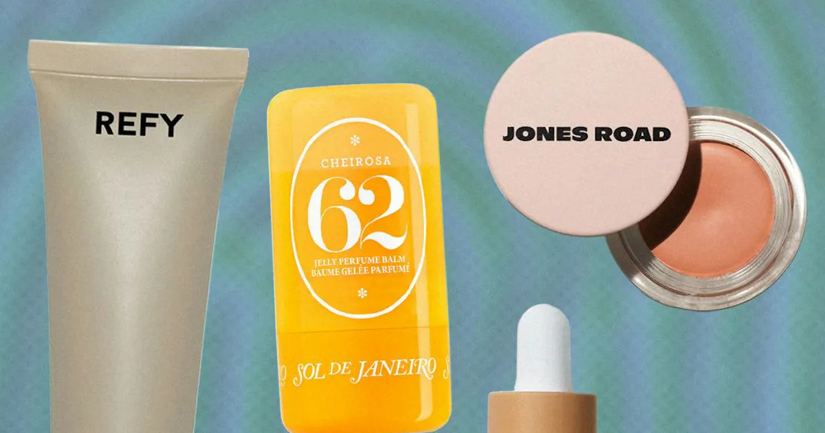 10 Makeup Products That Work Better When Applied With Your Fingers