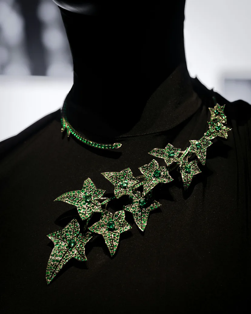 The Lierre de Paris necklace.