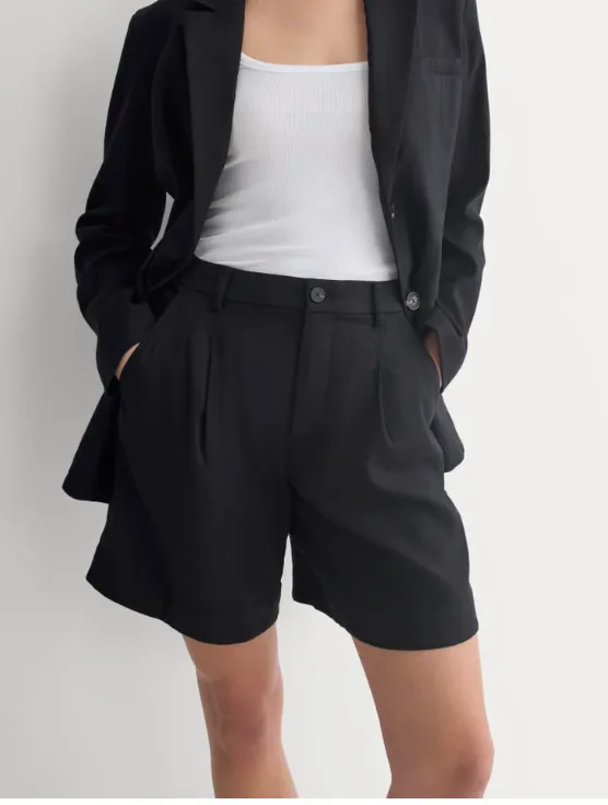 Tailored A-Line Short