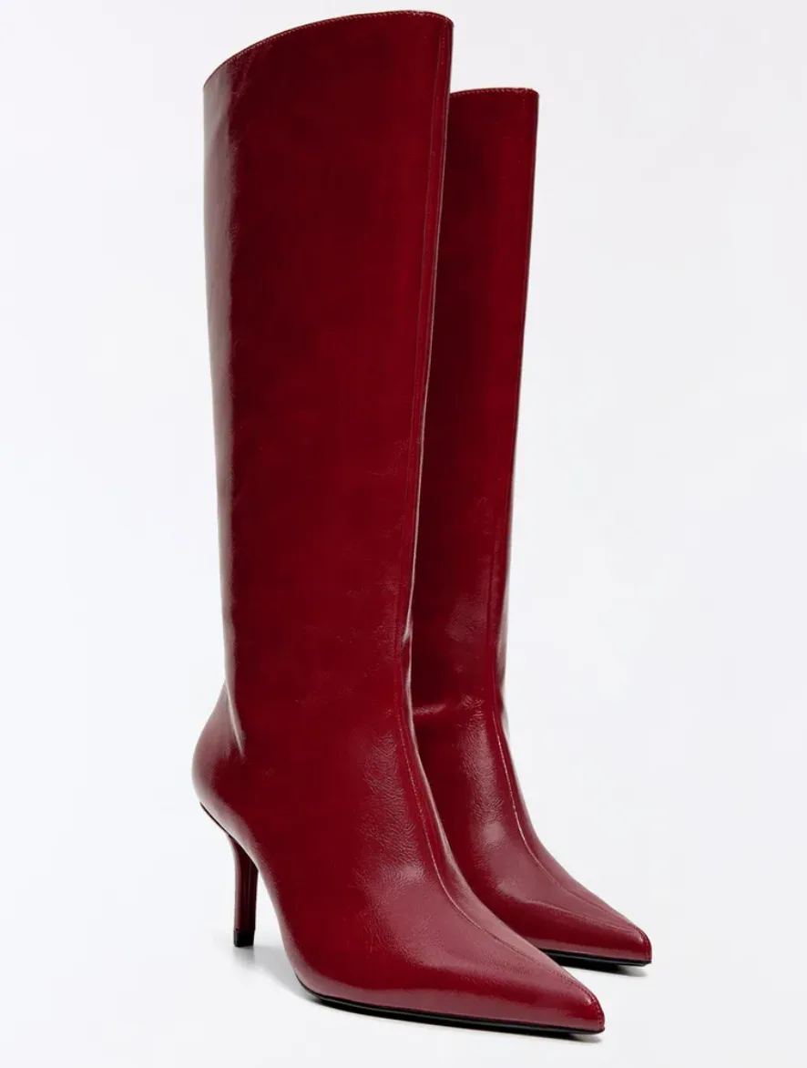 Fitted Shaft Heeled Boots 