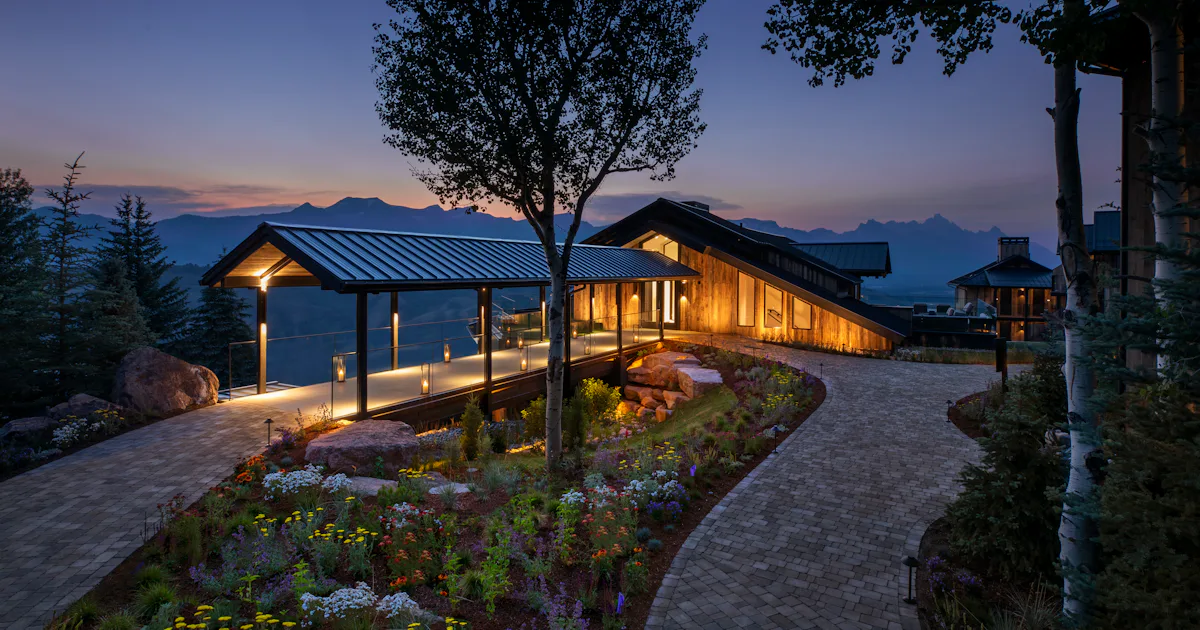 The 10 Best Hotels in Jackson Hole, Wyoming Beloved by Fashion Insiders