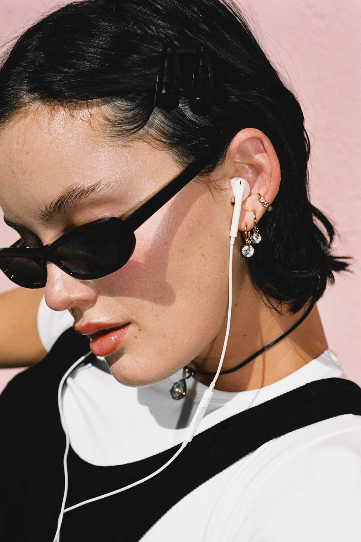 A Stylist's Quiet Guide to Wearing the Season's Ear Cuff