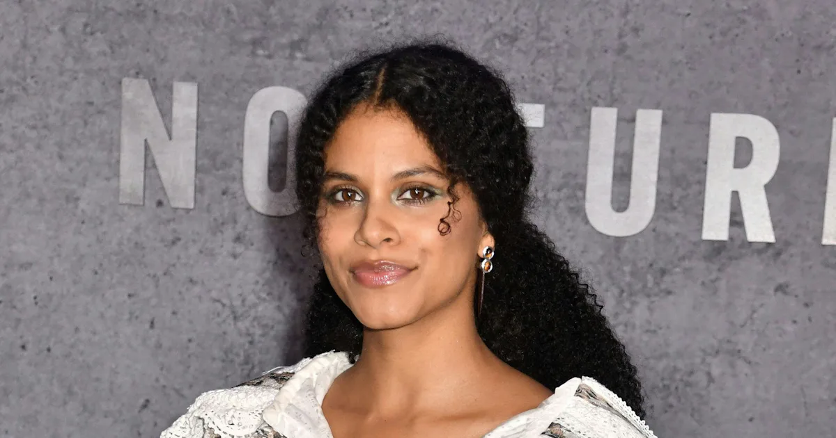 Zazie Beetz präsentiert ihren Babybauch in einem brandneuen ...