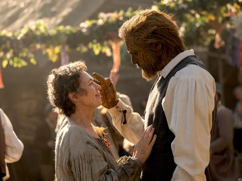 Olivia Colman and Alexander Skarsgård in Wicker