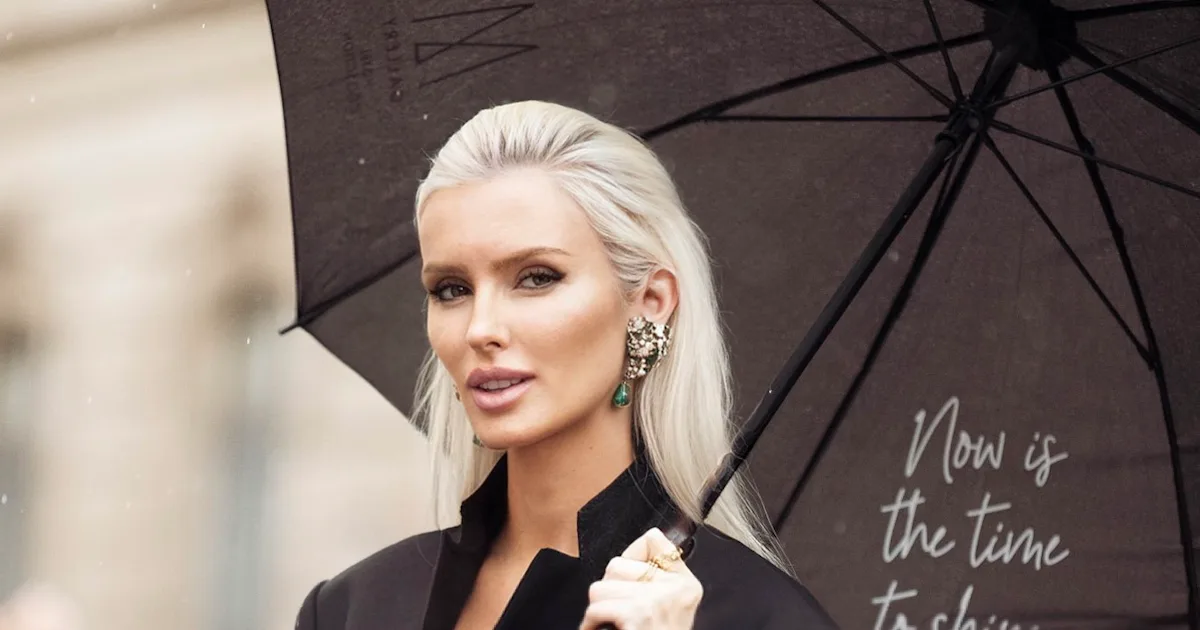 Kate Davidson Hudson's Everyday Wardrobe Brings High Fashion & High Tech Together