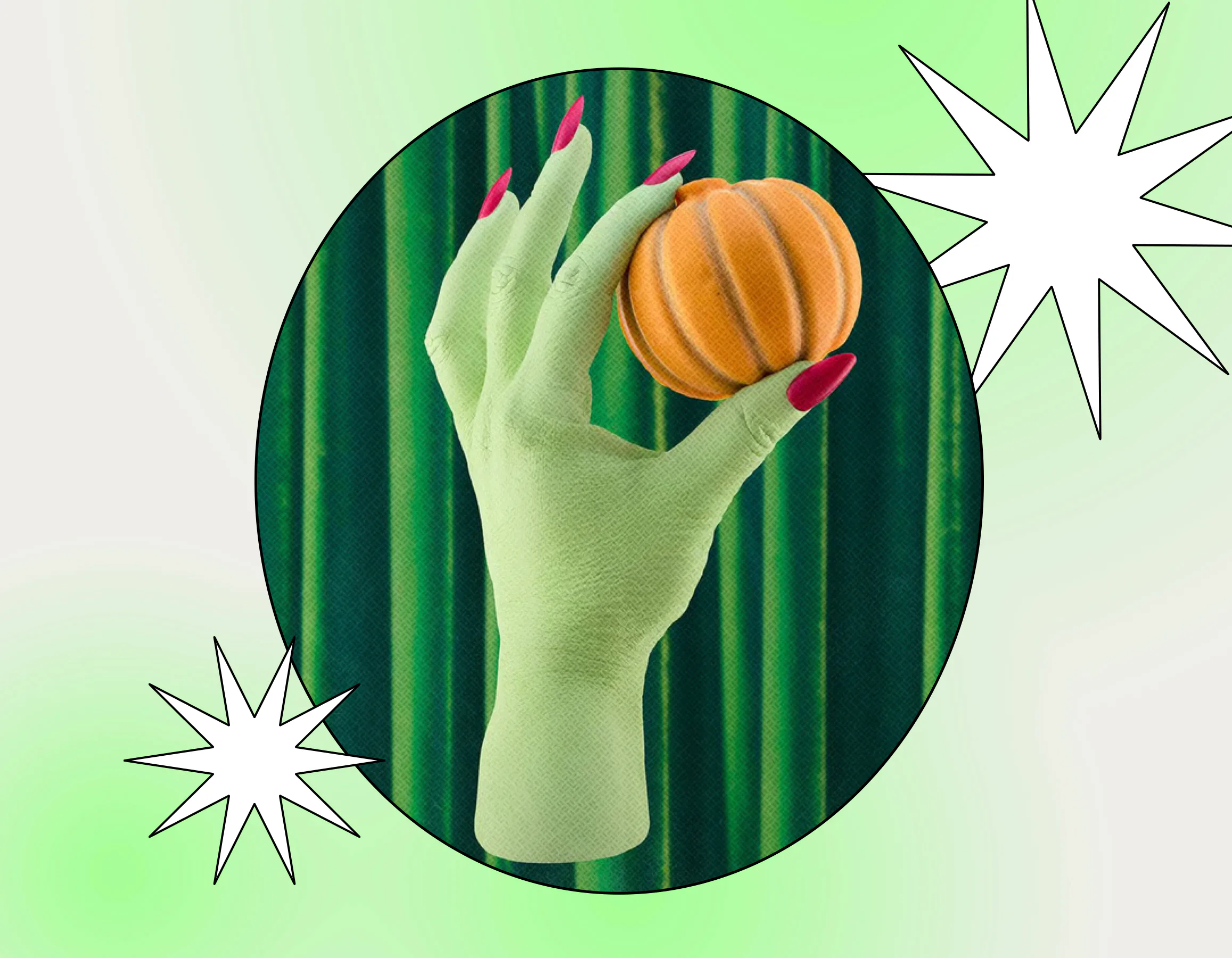 I tried Lush's limited-edition Pumpkin Scrubee for Halloween. 