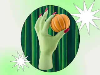 I tried Lush's limited-edition Pumpkin Scrubee for Halloween.