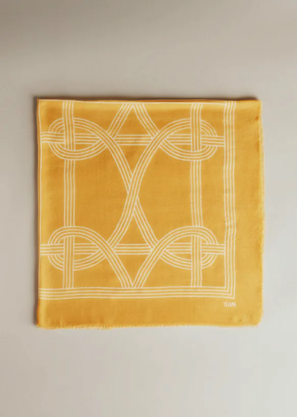 Pio Scarf