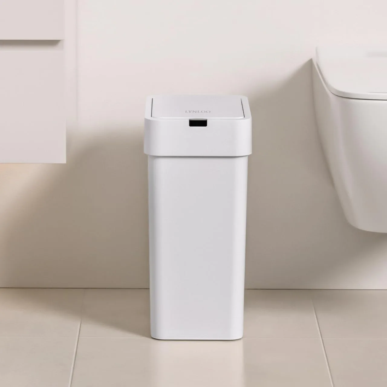 LYNLOO Touchless Bathroom Trash Can