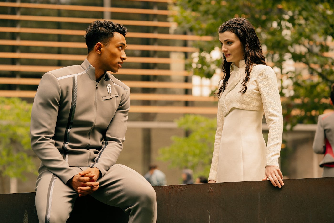 L-R: Sandro Rosta as Caleb Mir and ZoÎ Steiner as Tarima Sadal in Star Trek: Starfleet Academy, episode 2, season 1, streaming on Paramount+, 2025. Photo Credit: John Medland/Paramount+.