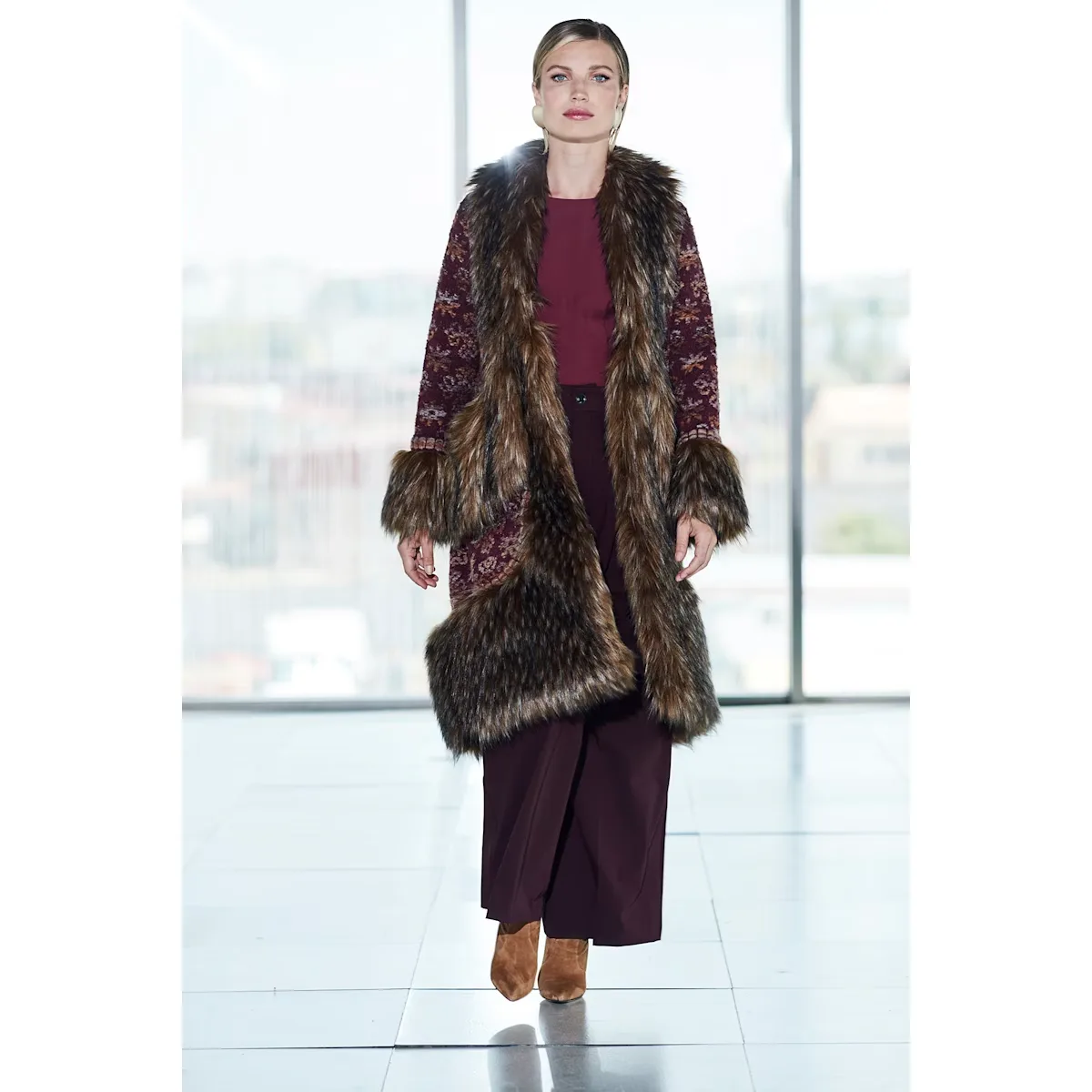 Maroon Jacquard Long Coat Emile With Printed Hem And Brushed Detail