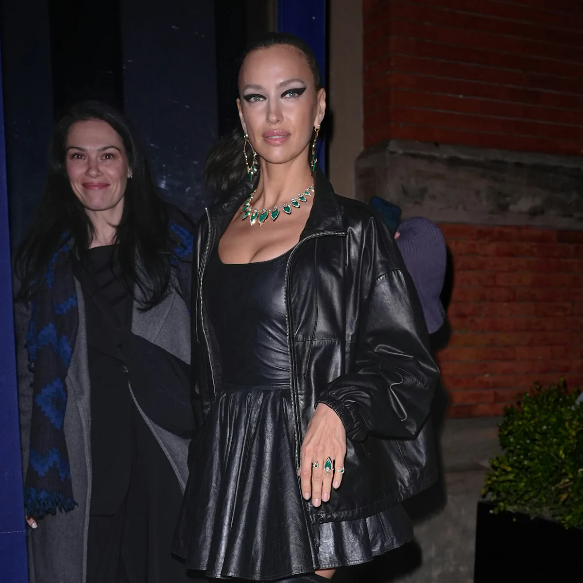Irina Shayk's Leather Boots Go All the Way Up Her Legs Irina Shayk's Leather Boots Go All the Way Up Her Legs
