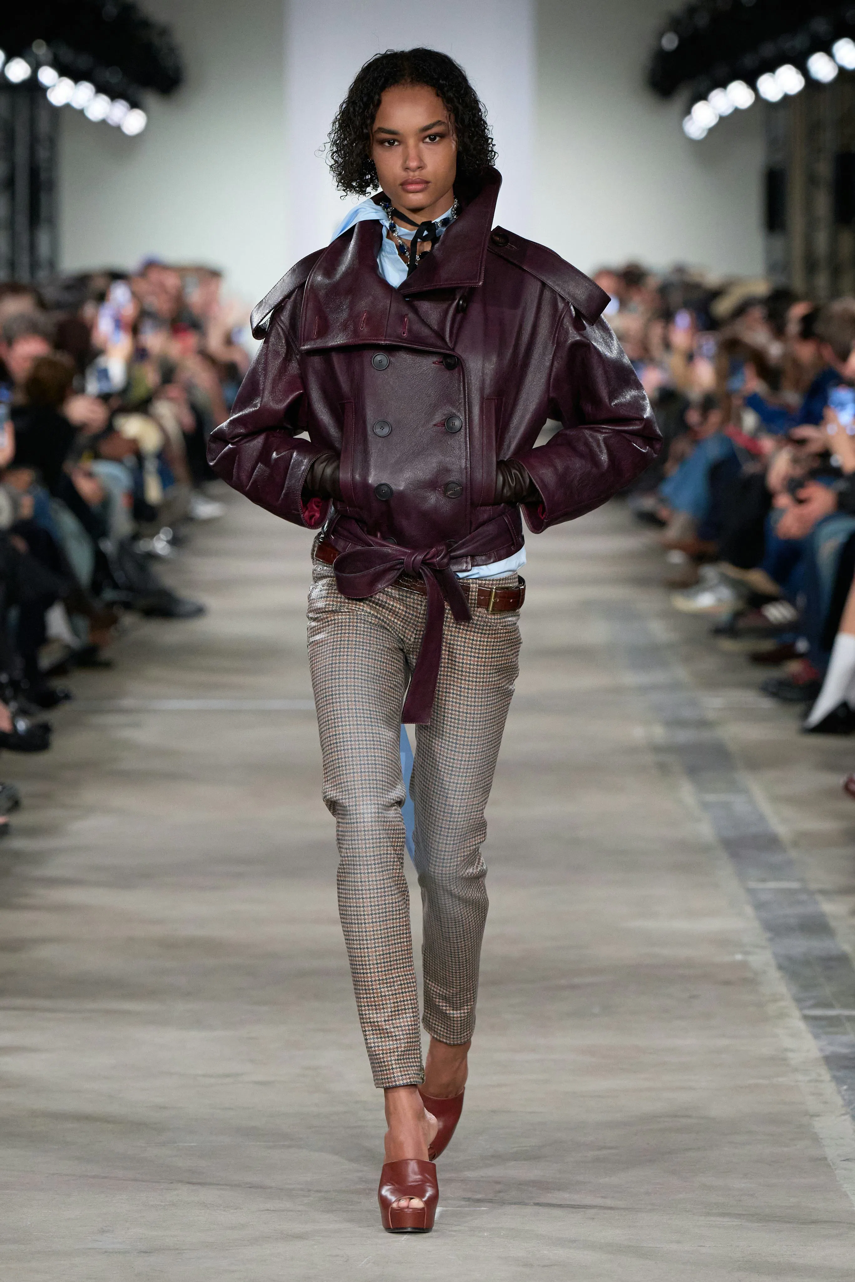 For His 7 For All Mankind Debut, Nicola Brognano Revisits the Mid-2000s It  Girl