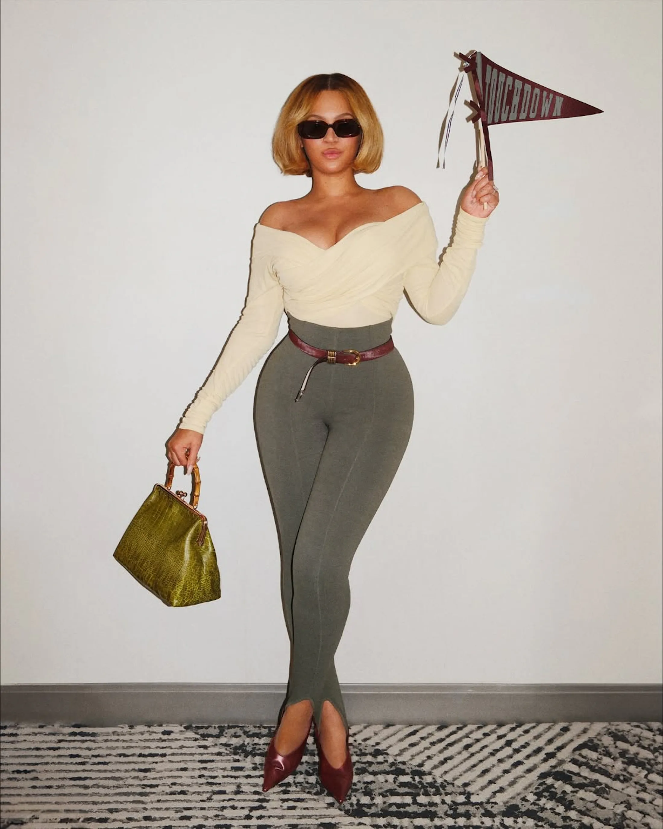Beyoncé's Off-The-Shoulder Look Featured 2026's Top Color Trend