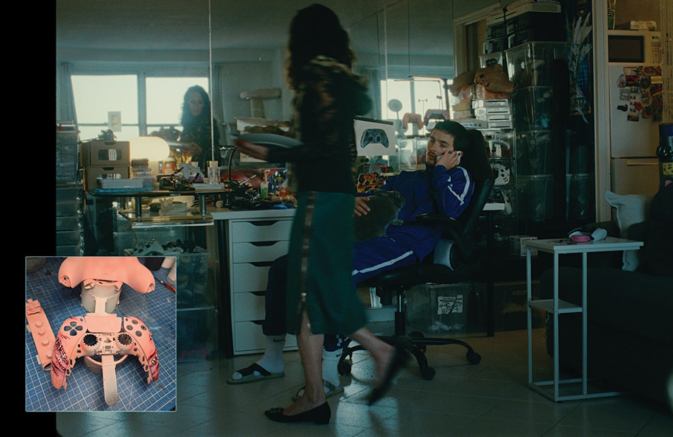 218260226digitalcoverstoryjoshsafdieforpdfloth2.jpg?w=1320&h=858&fit=crop&crop=faces