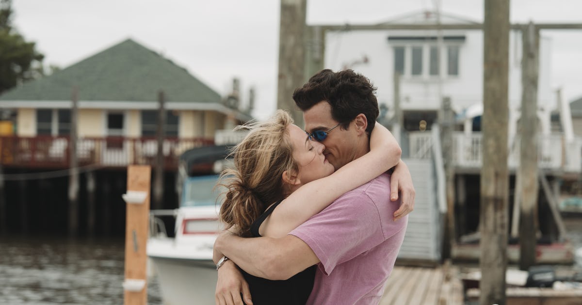 JFK Jr.'s Proposal To Carolyn Bessette Included An Adorable Detail