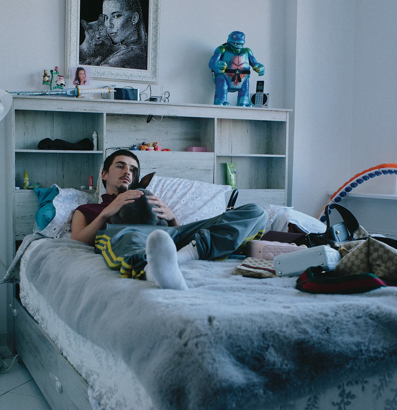 218260226digitalcoverstoryjoshsafdieforpdfloth5.jpg?w=1320&h=1363&fit=crop&crop=faces