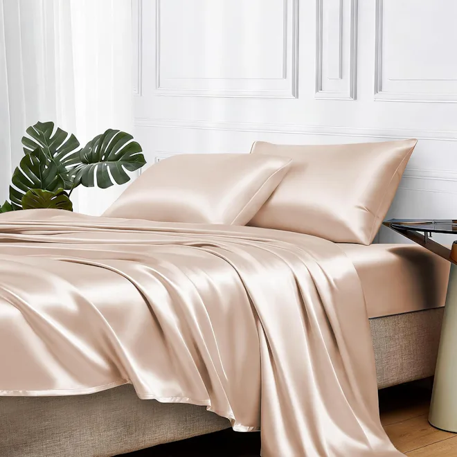 MR&HM Satin Bed Sheet Set (4 Pieces)