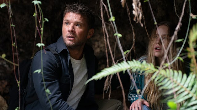 Ryan Phillippe and Amelia Hoeferle star in the movie 'One Mile.'