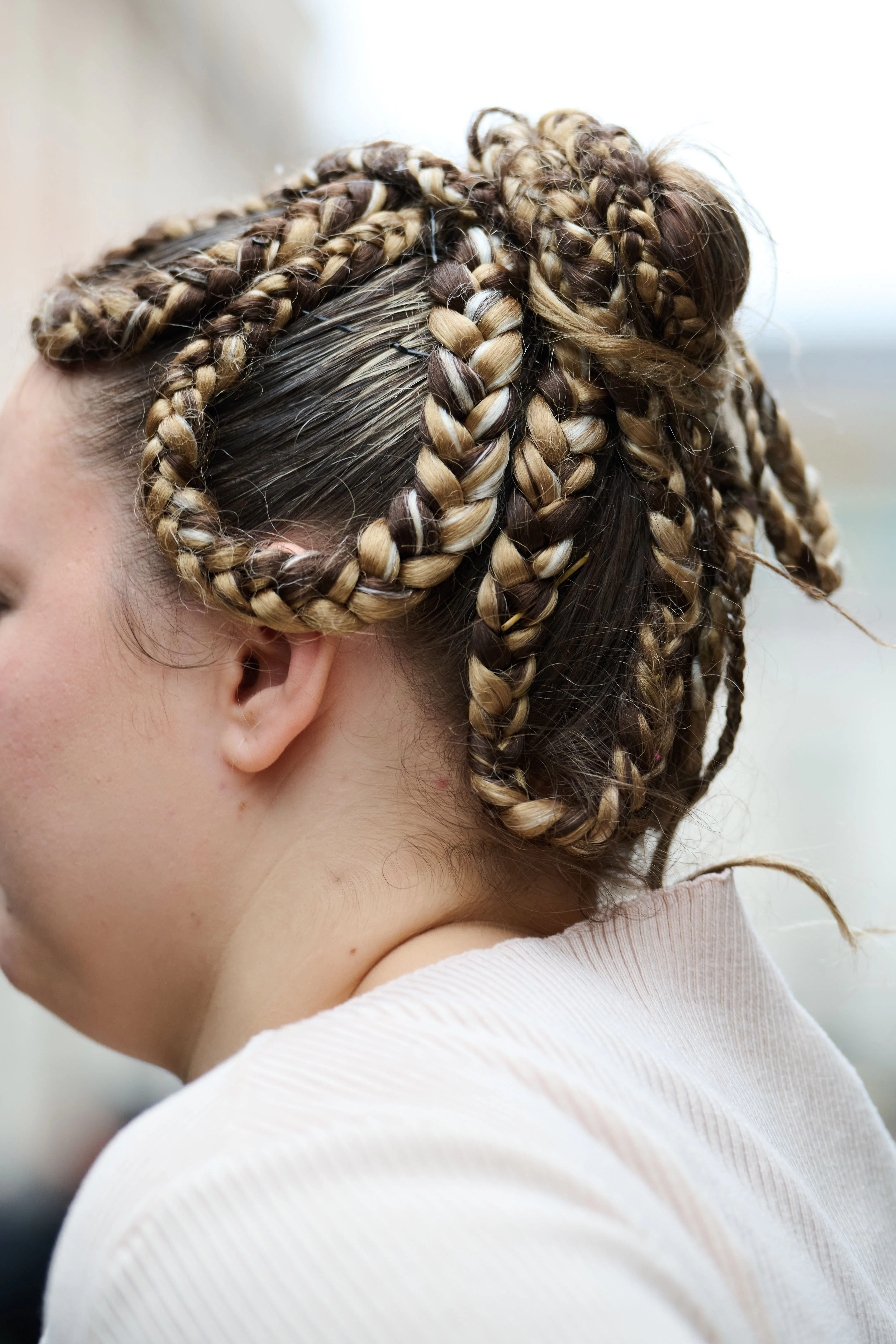 London Fashion Week Fall/Winter 2026 Street Style Beauty Looks 