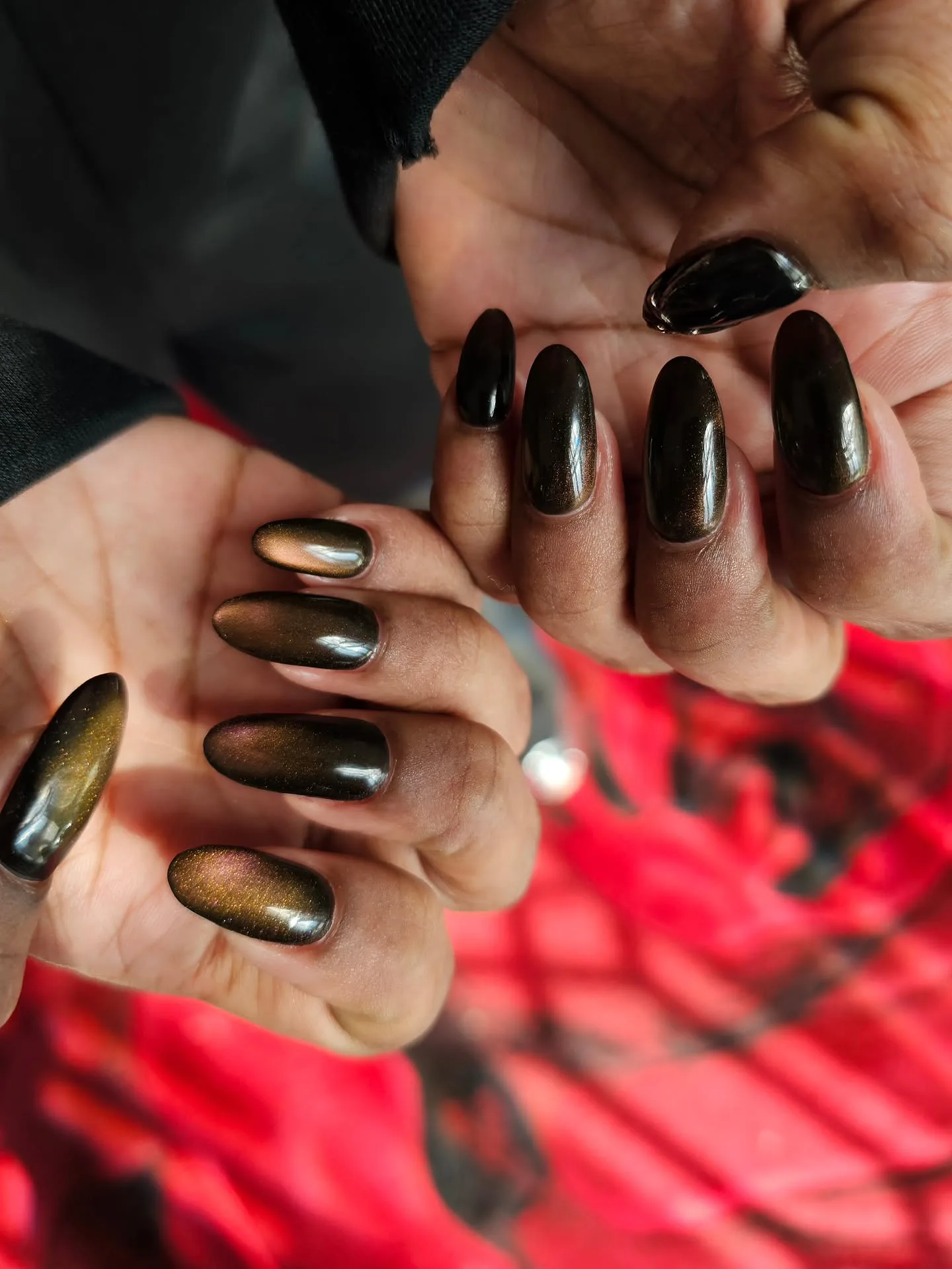 Teyana Taylor's cat-eye mocha manicure